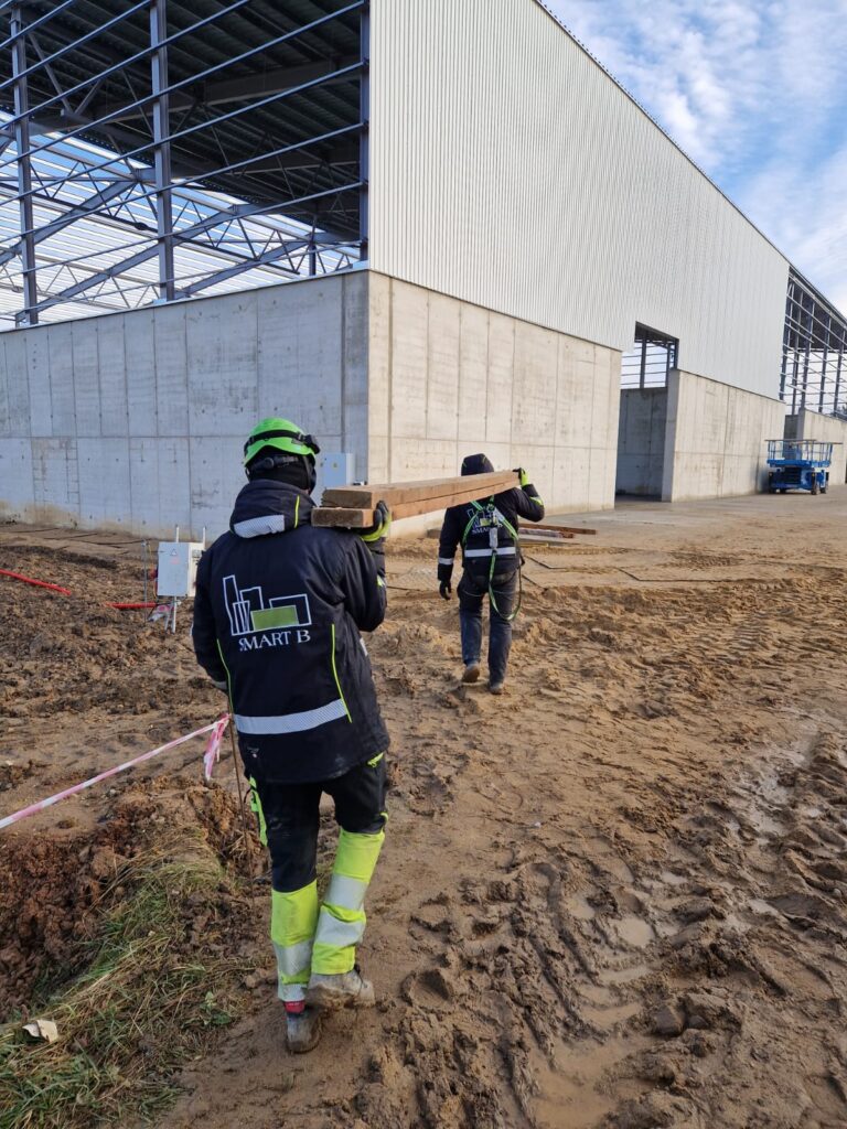 Cinkoto profilu, sienu un jumta lokšņu montāža, Brocēni